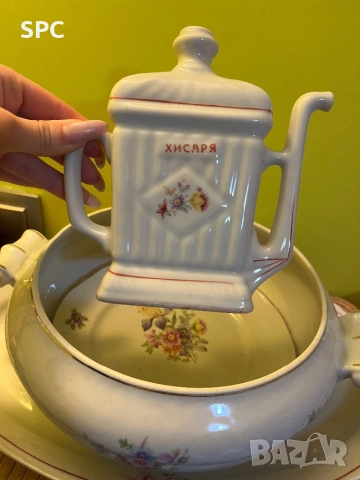 Порцеланов комплект , снимка 2 - Антикварни и старинни предмети - 54358465