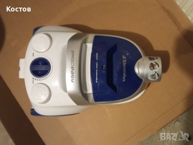 Прахосмукачка Electrolux, снимка 2 - Прахосмукачки - 54559076