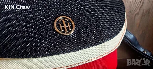 Дамска Чанта Tommy Hilfiger - Crossbody с магнитно закопчаване