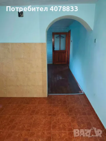 Просторна светла къща с двор в с. Щръклево , снимка 8 - Къщи - 55590030
