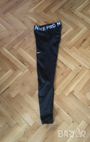 Оригинален дамски клин Nike pro размер S , снимка 4 - Клинове - 54568007