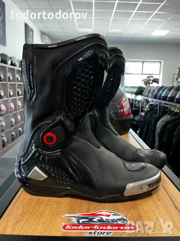 Mото ботуши DAINESE TORQUE D1 OUT 46,всички протектори,подвижна става 264.04 лв. / 135 €, снимка 2 - Аксесоари и консумативи - 55592069