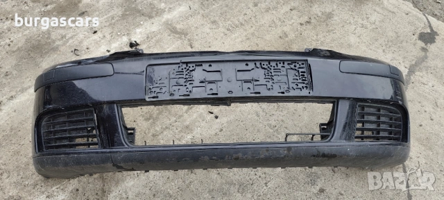 Предна броня с пръскалки VW Golf 5 