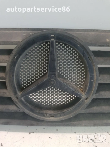 Предна решетка за Mercedes Sprinter 312 (1995-1999) 9018880123, снимка 2 - Части - 54081089
