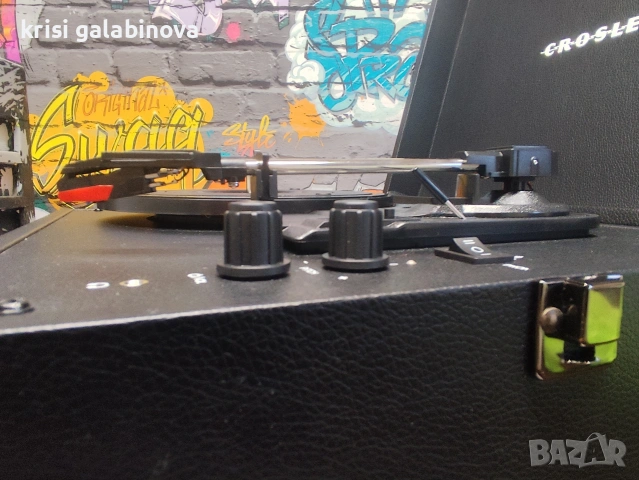 грамофон crosley voyager , снимка 6 - Грамофони - 55038788