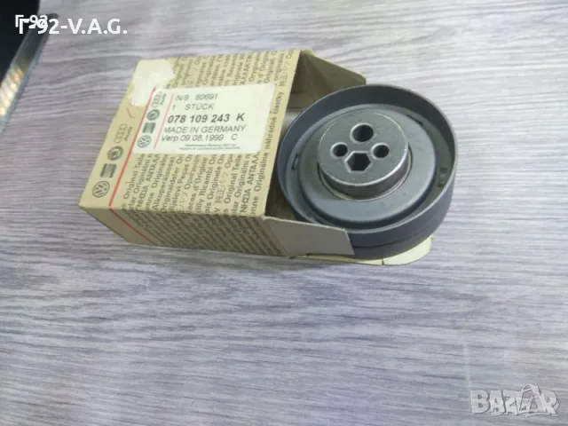 078109243K**NEU**VAG**AUDI**Обтяжна ролка, ангренажен ремък** 