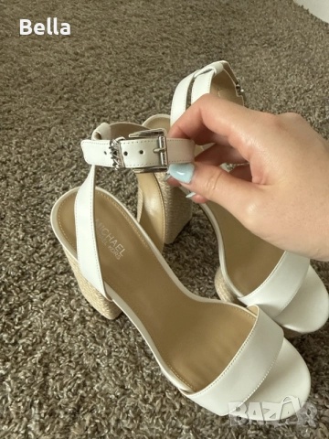 Нови бели сандали на платформа Michael Kors , снимка 6 - Дамски обувки на ток - 55318428
