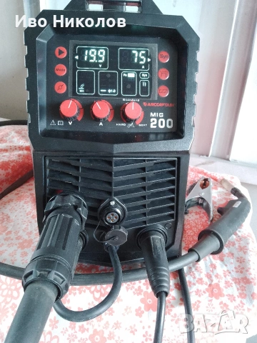 Телоподаващ заваръчен апарат:ARCCAPTAIN MIG/MAG 200A – 6 в1