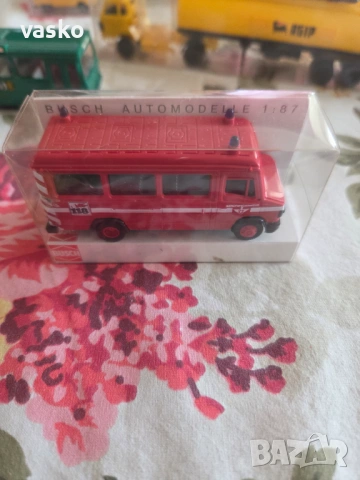 BBUSCH 1:87 MERCEDES GERMANY, снимка 2 - Колекции - 54376843