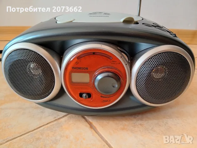 Thomson MP3 с 4 CD чейнджър, снимка 4 - Аудиосистеми - 55419474