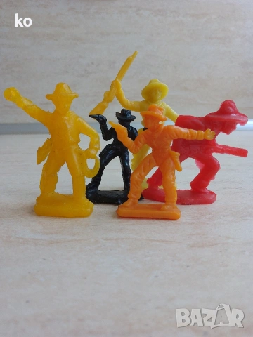 Играчки войници,колички и др фигурки, снимка 7 - Фигурки - 54000135