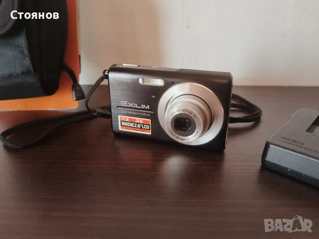 Камера CASIO EXILIM EX-Z75 7.2 MP, снимка 2 - Фотоапарати - 55351051