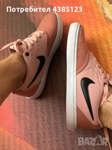 Маратонки Nike