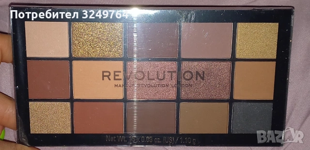 !!!ПРОДАВАМ!!! Чисто нова палитра Makeup Revolution Re-Loaded Velvet Rose (Неотваряна)