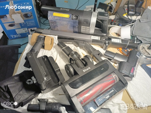 Shark IZ420EUT, Безжична прахосмукачка, Карбон, 0.7 литра , снимка 4 - Прахосмукачки - 54378504