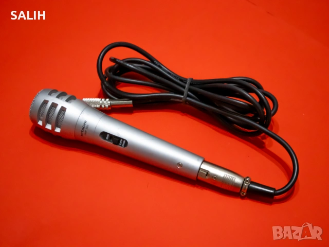 HITACHI HMP 505 Динамичен микрофон с XLR връзка за караоке, вокали и аудио запис