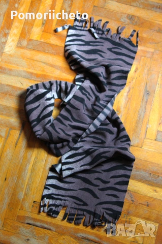 Нов шал в тигров десен, мек и приятен