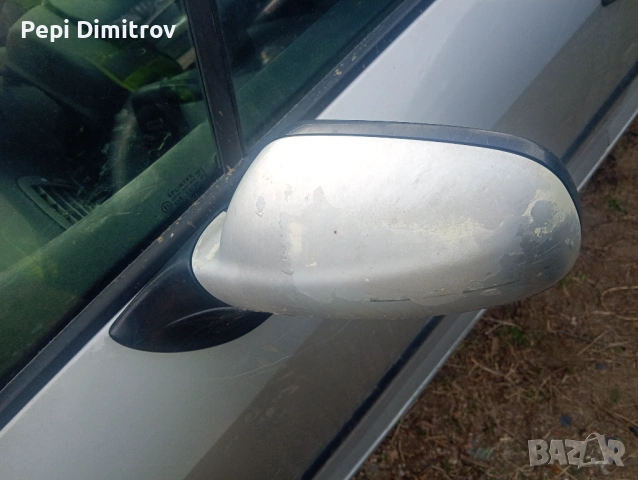 Ляво странично огледало Пежо 407  за Peugeot 407 2004 година, снимка 2 - Части - 54198450