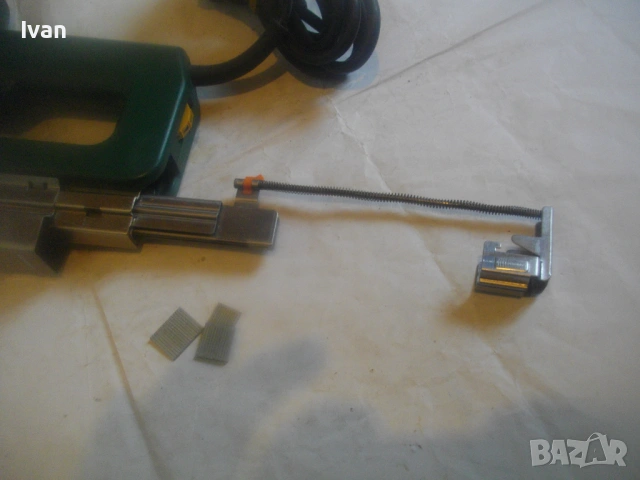 Като нов BOSCH PTK19E Немски оригинал ЕЛ.ТАКЕР БОШ Старо качество 1991г.Комбиниран 19мм с ел.контрол, снимка 16 - Такери - 54017679