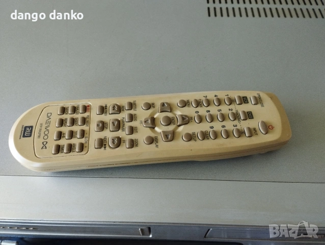 Daewoo (DFX-4505) VHS+DVD, снимка 4 - Плейъри, домашно кино, прожектори - 54570944