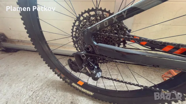 Велосипед "Mondraker Foxy", снимка 10 - Аксесоари за велосипеди - 55399170