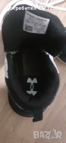 Детски маратонки на Under Armour, снимка 3 - Маратонки - 54795037