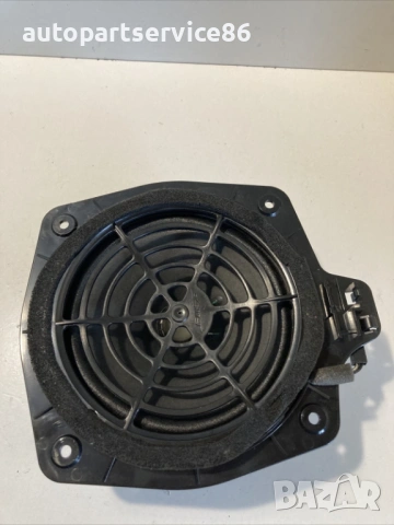 Заден говорител Bose за Audi A3 8P Кабриолет 2.0 Tfsi (2010) 8P0035411B