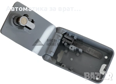 Аварийно отключване / Бронирана кутия с жило за ролетна гаражна врата - Италия , снимка 2 - Гаражни врати - 54088555