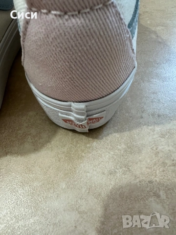 Vans сникърси 36,5, снимка 5 - Маратонки - 54797869