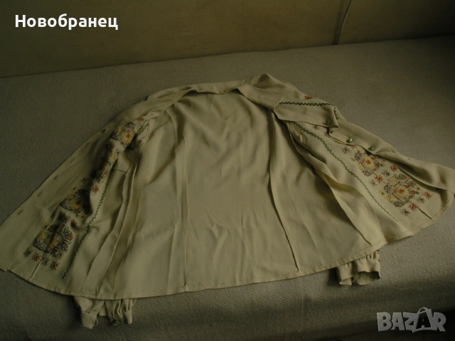 Копринена риза с бродерия , снимка 4 - Ризи - 54279273