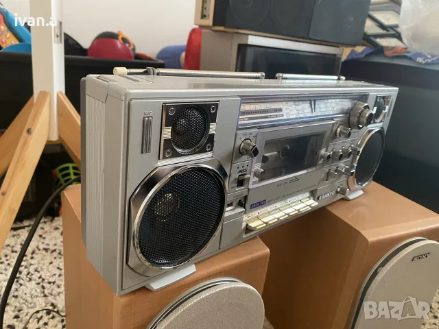 Касетофон Sanyo M7900, снимка 3 - Радиокасетофони, транзистори - 55606784