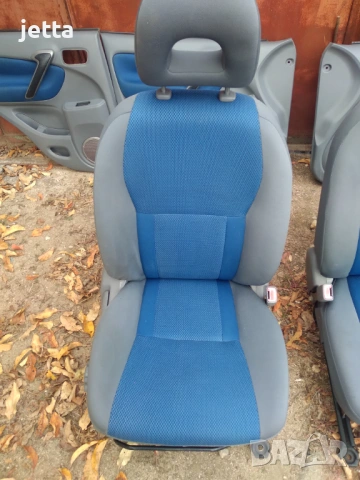 Салон седалки за Тойота Рав4 2001-2005г 4/5врати, снимка 2 - Части - 54178933