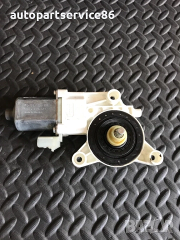 Мотор за стъкло за задна лява врата Bosch за Chrysler Sebring (2006-2011) 0130822328