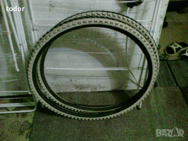 продавам чифт велогуми 26 по 1.95-кенда