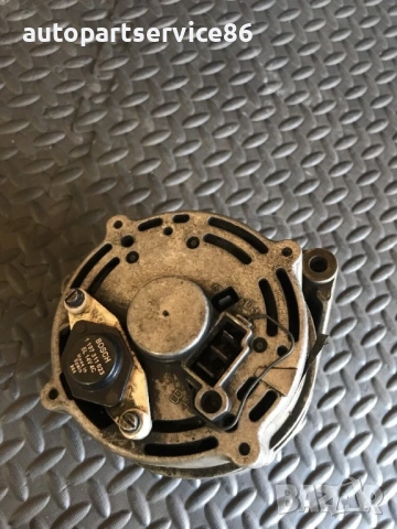 Алтернатор за Mercedes 0120489556 , снимка 2 - Части - 54135516