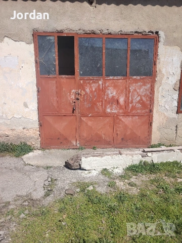 метална гаражна врата