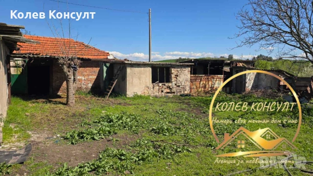 Едноетажна къща в село Бял извор, община Опан, снимка 5 - Къщи - 54189821