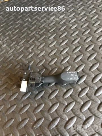 Бутон за круиз контрол за Toyota Avensis 2.0 D4D (2009-2014) 18A174, снимка 3 - Части - 54216004