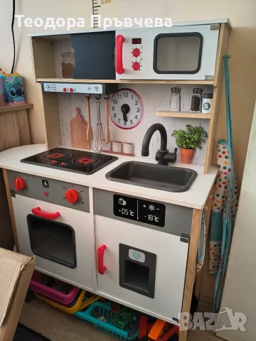Дървена детска кухня Lidl (Playtive) с аксесоари – Много запазена!, снимка 6 - Играчки за стая - 55349302