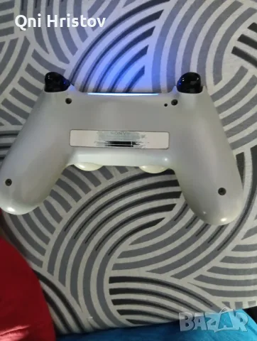 Продавам оригинален златен контролер за PS4, снимка 2 - Аксесоари - 55304959