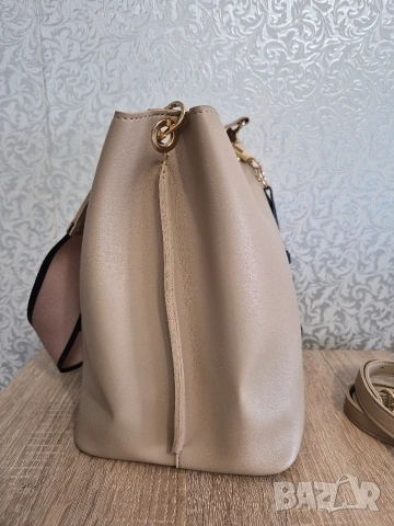 Бежова дамска чанта, снимка 3 - Чанти - 54319469