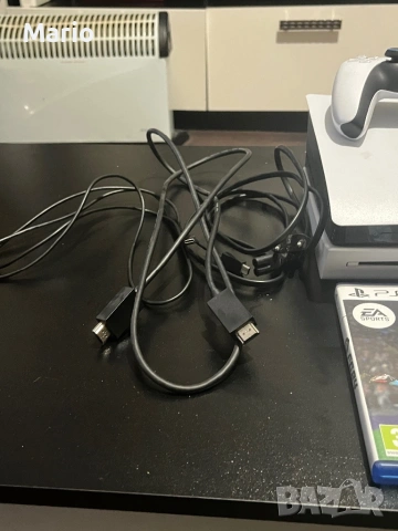 🎮 PS5 + 2 DualSense контролера + FC 24 + GTA V | Отлично състояние, снимка 2 - PlayStation конзоли - 54767981