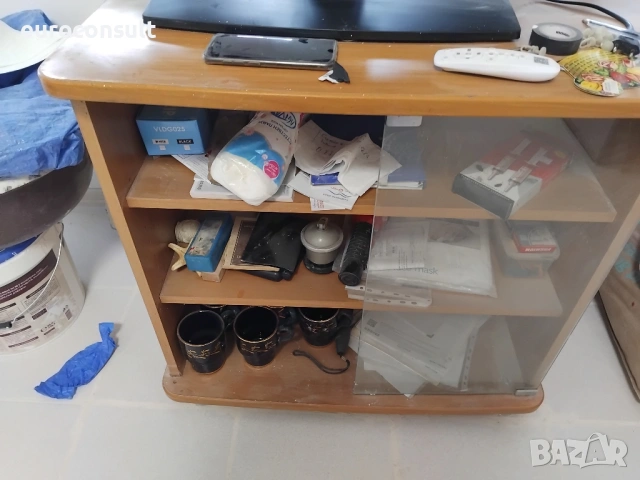 красив шкаф /масив/ ,ТВ и други