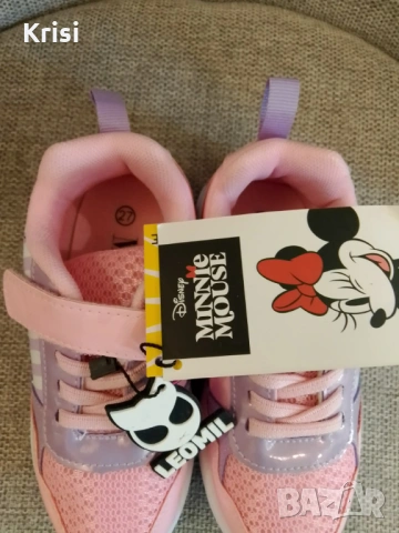 Детски светещи маратонки за момиче Мини Маус-Disney , снимка 4 - Детски маратонки - 54220575