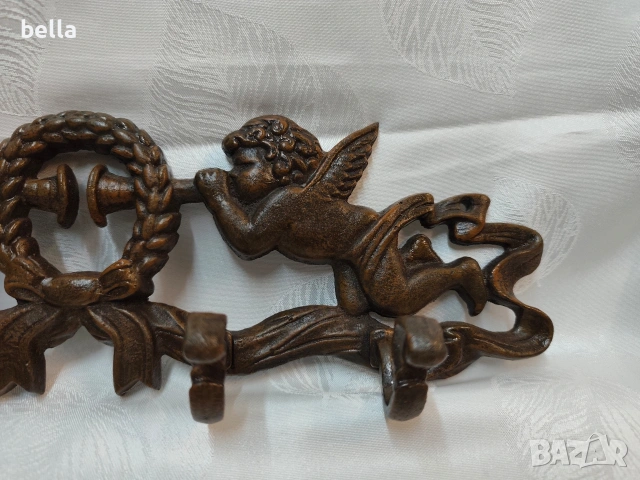 Ретро закачалка от масивен чугун – Бароков стил с ангели, снимка 3 - Антикварни и старинни предмети - 54087060