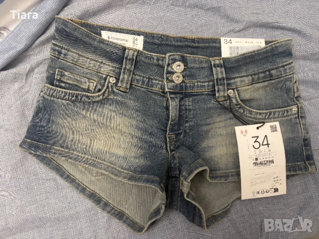 Нови дънкови панталонки Stradivarius D76 Microshort, размер 34 (XS)