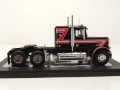 Freightliner FLC 120 64 T влекач 1977 - мащаб 1:43 на IXO Models моделът е нов в PVC дисплей-кейс, снимка 5