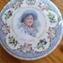 Колекционерска бижутерка от англия-Royal Albert, снимка 2
