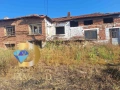 Стара къща с парцел в село Целина, общ. Чирпан, снимка 1