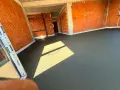Машинно полагане на подови замазки, снимка 1